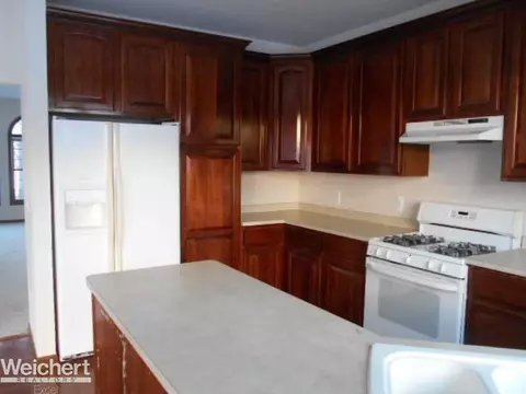 49123 Yale, Macomb, MI 48044 photo 4