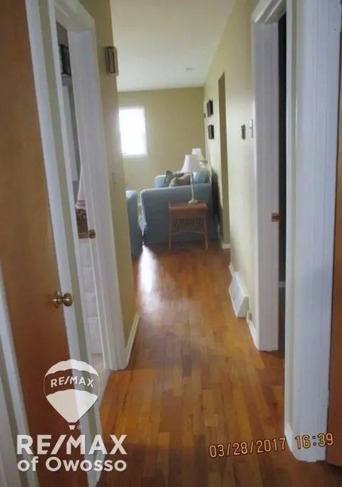 711 Moore, Owosso, MI 48867 photo 9