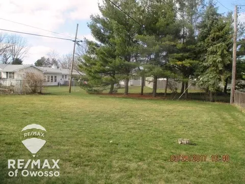 711 Moore, Owosso, MI 48867 photo 2
