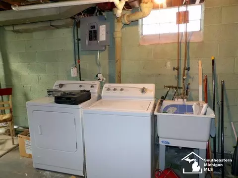 17439 Flint, Melvindale, MI 48122 photo 24