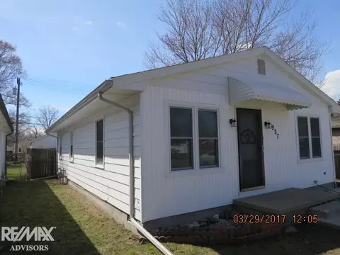 937 Columbia, Algonac, MI 48001 photo 2