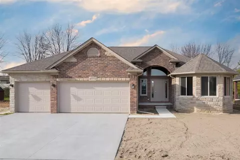 47773 Hidden Mdw, Macomb Twp, MI 48044 photo 1