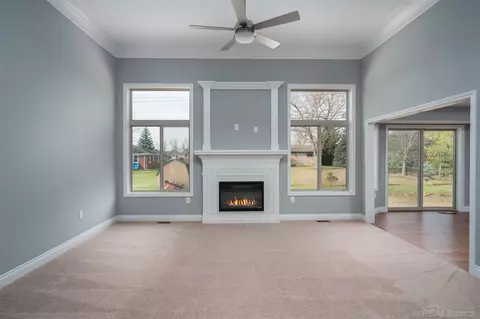 47773 Hidden Mdw, Macomb Twp, MI 48044 photo 6