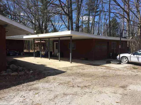1610 S Bartlett, Saint Clair, MI 48079 photo 3