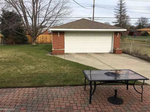 28738 Sutherland, Warren, MI 48088 photo 35