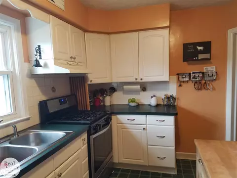 1017 Adams, Saint Clair, MI 48079 photo 4