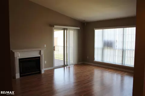 16453 Chatham, Macomb, MI 48044 photo 5