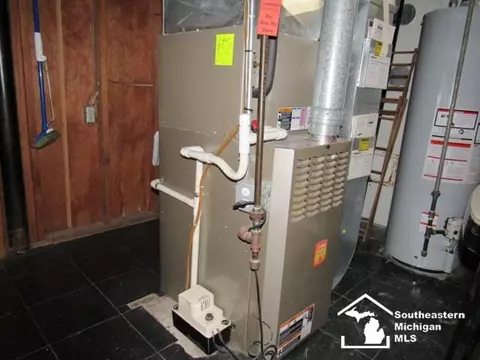 7575 Merrick, Taylor, MI 48180 photo 23
