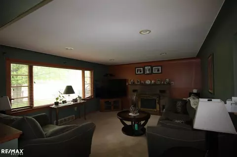 16407 Masonic, Fraser, MI 48026 photo 9