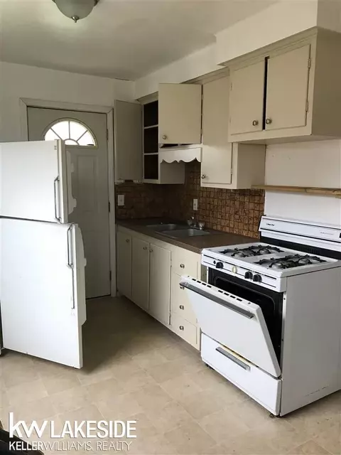 6860 Continental, Warren, MI 48091 photo 13