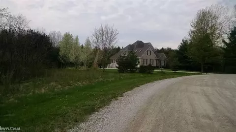 5533 Meadow, Saint Clair, MI 48079 photo 3