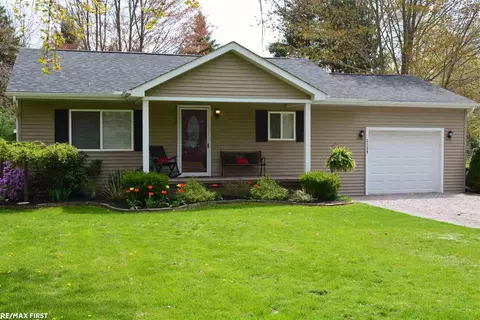 2130 Lee, Algonac, MI 48001 photo 1