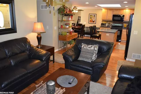 2130 Lee, Algonac, MI 48001 photo 8