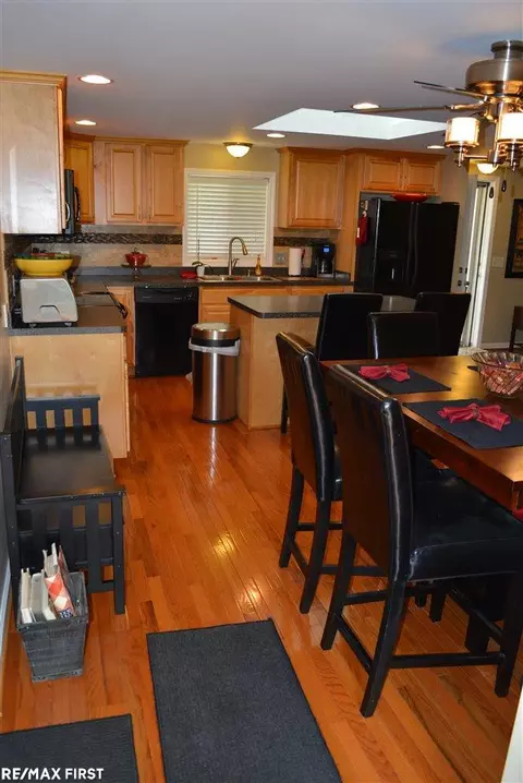 2130 Lee, Algonac, MI 48001 photo 11