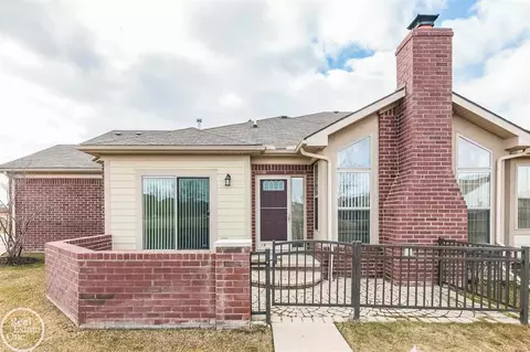 23633 Foxboro, Macomb, MI 48042 photo 2