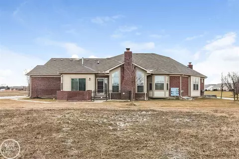 23633 Foxboro, Macomb, MI 48042 photo 1