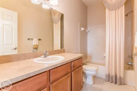 23633 Foxboro, Macomb, MI 48042 photo 24