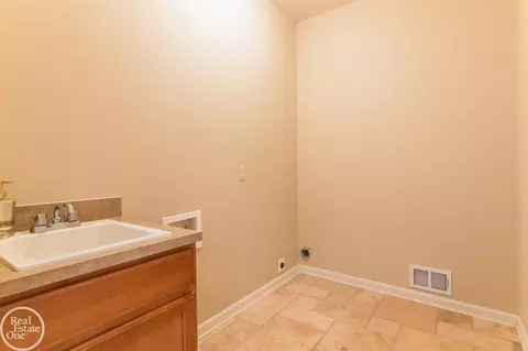 23633 Foxboro, Macomb, MI 48042 photo 14
