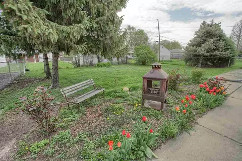 26762 Eureka, Warren, MI 48091 photo 27