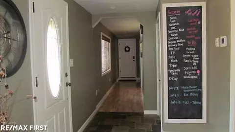 45258 Deneweth, Macomb, MI 48042 photo 14