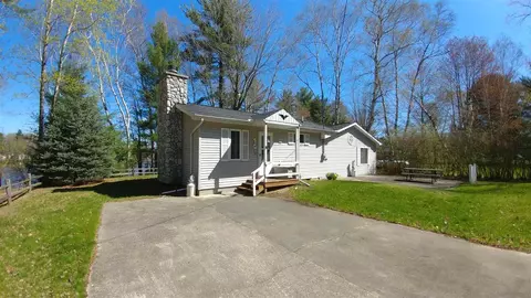 270 Oard, Gladwin, MI 48624 photo 3
