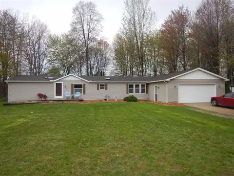 9232 Folkert, Algonac, MI 48001 photo 1