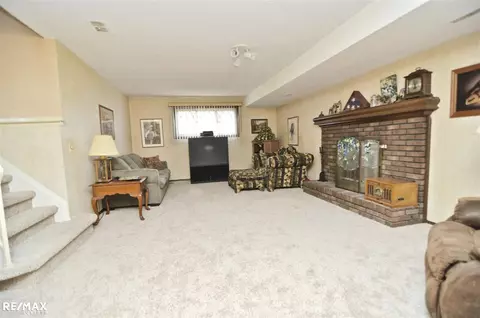 47026 Rosemary, Macomb, MI 48044 photo 17