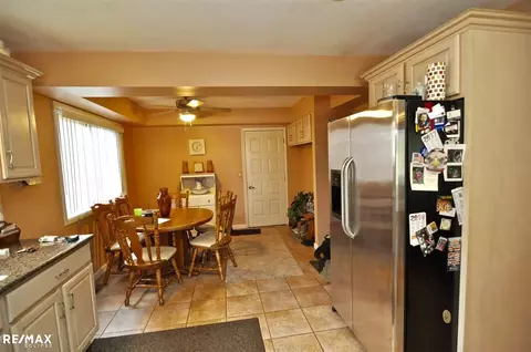 47026 Rosemary, Macomb, MI 48044 photo 9