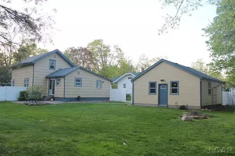 336 Budlong, Adrian, MI 49221 photo 2