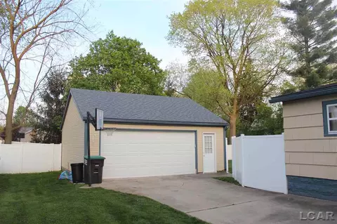 336 Budlong, Adrian, MI 49221 photo 4