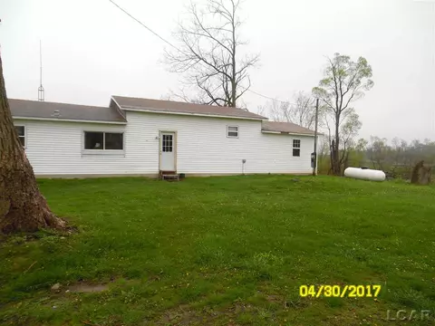 17241 Junction, Addison, MI 49220 photo 2