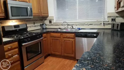 25568 Rusty, Taylor, MI 48180 photo 2