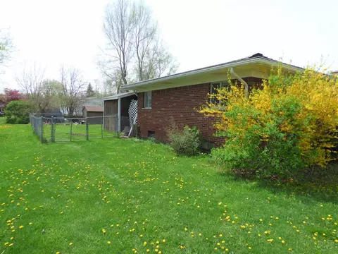 200 E Park, Capac, MI 48014 photo 4