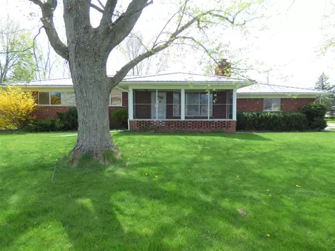 200 E Park, Capac, MI 48014 photo 1