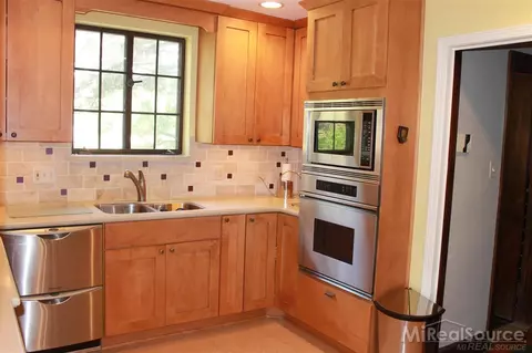 729 Pemberton, Grosse Pointe Park, MI 48230 photo 16