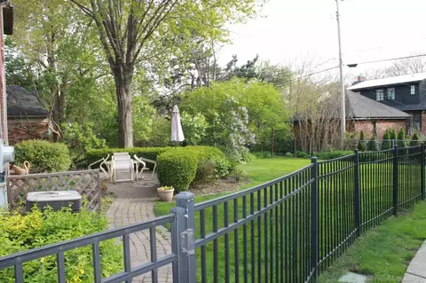 729 Pemberton, Grosse Pointe Park, MI 48230 photo 40