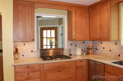 729 Pemberton, Grosse Pointe Park, MI 48230 photo 18