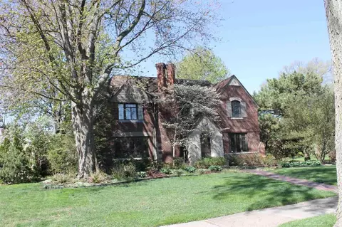729 Pemberton, Grosse Pointe Park, MI 48230 photo 2