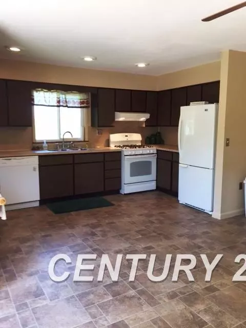 12050 Albee, Burt, MI 48417 photo 3