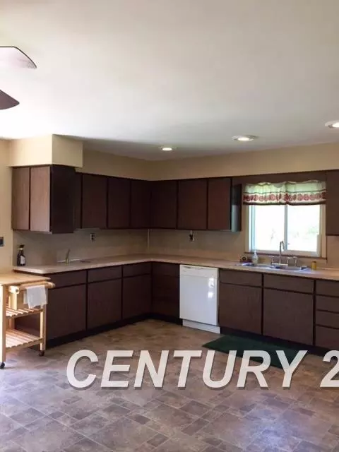 12050 Albee, Burt, MI 48417 photo 2