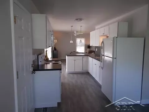 1613 E Sugnet, Midland, MI 48642 photo 7