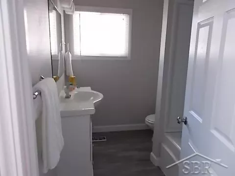1613 E Sugnet, Midland, MI 48642 photo 11