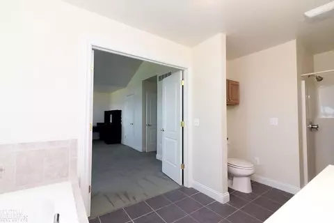 64833 North, Ray, MI 48096 photo 30