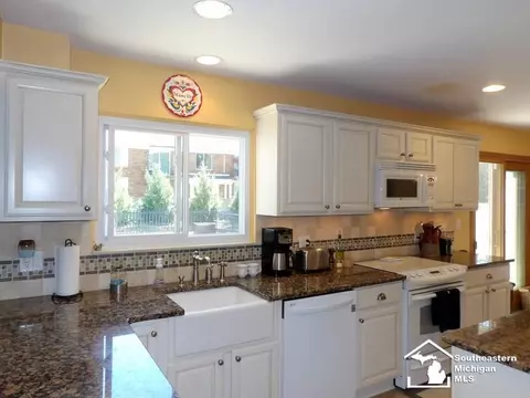 19379 Brandywine, Riverview, MI 48193 photo 14