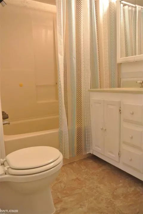 530 State, Algonac, MI 48001 photo 38