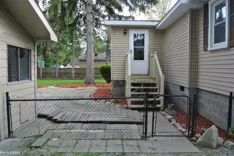 530 State, Algonac, MI 48001 photo 9