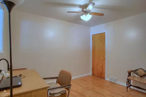 23254 Panama, Warren, MI 48091 photo 18