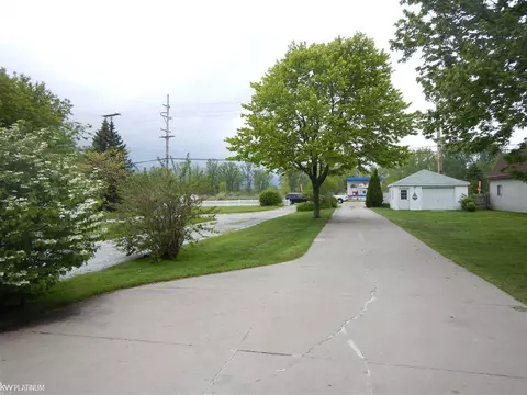 5637 Pointe Tremble, Algonac, MI 48001 photo 3