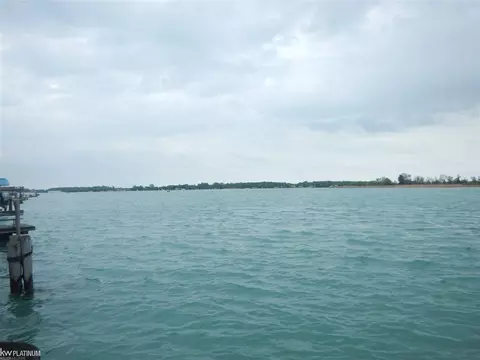 5637 Pointe Tremble, Algonac, MI 48001 photo 38
