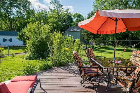 962 Vine, Adrian, MI 49221 photo 11